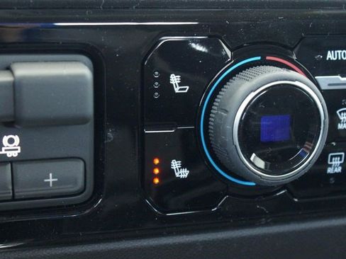 New 2026 Chevrolet Silverado 2500 LT image 4