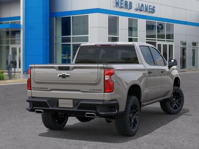 New 2026 Chevrolet Silverado 1500 Custom Trail Boss w/ LPO, Dark Essentials Package