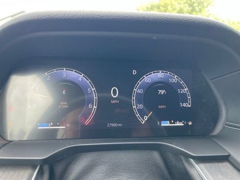 Used 2024 Jeep Grand Cherokee Altitude RWD image 11