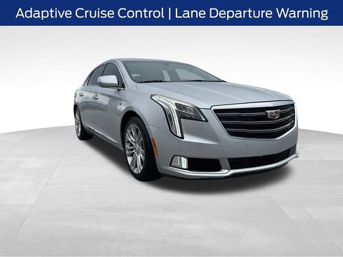 Used 2018 Cadillac XTS Luxury image 7