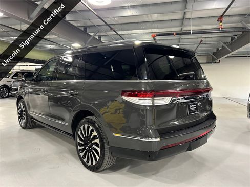 Certified 2023 Lincoln Navigator Black Label image 4
