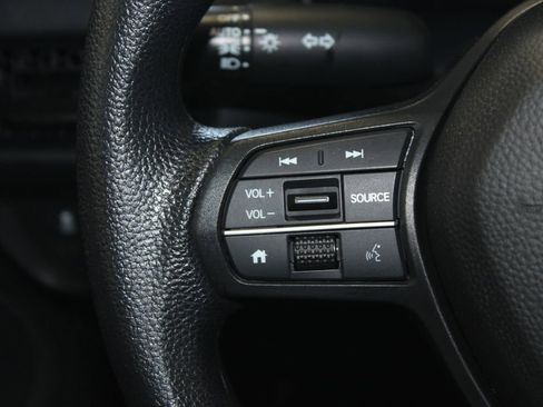 Used 2023 Honda HR-V LX image 19