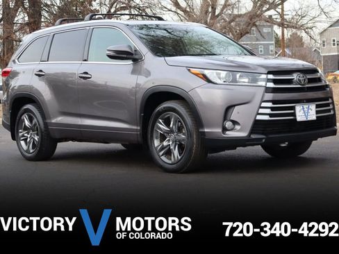 Used 2018 Toyota Highlander AWD V6 image 1