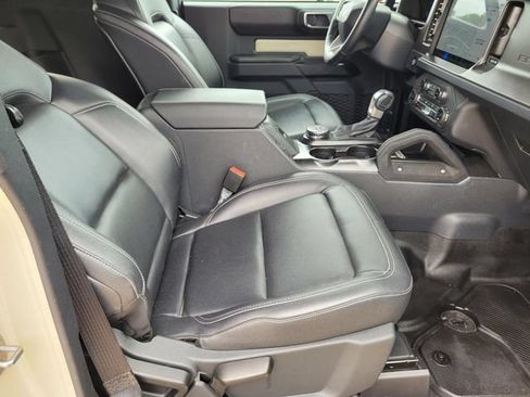 Used 2025 Ford Bronco Badlands AWD/4WD image 10