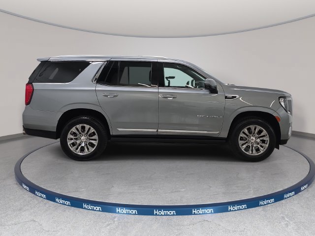 Used 2023 GMC Yukon Denali AWD/4WD image 5