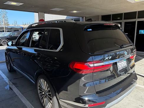 Used 2022 BMW X7 xDrive40i w/ Parking Assistance Package AWD/4WD image 7