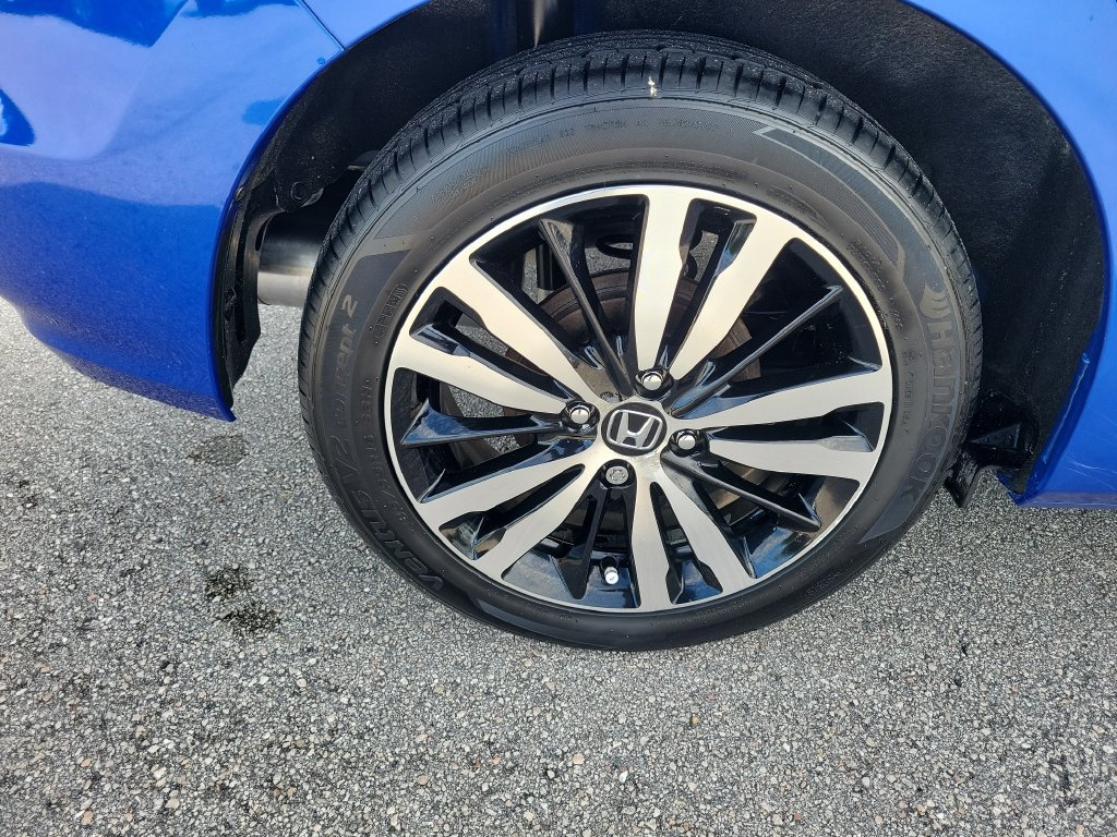 Used 2020 Honda Fit EX image 30