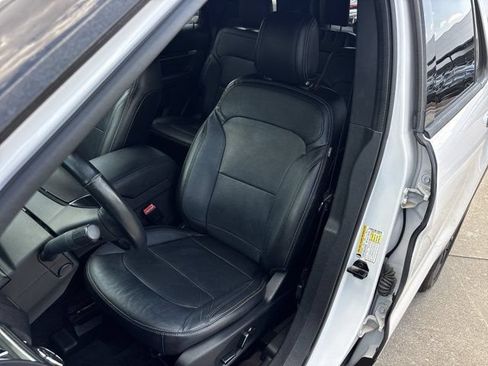 Used 2018 Ford Explorer Limited AWD/4WD image 24