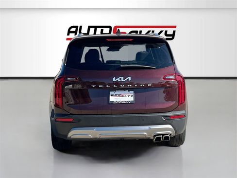 Used 2022 Kia Telluride EX w/ EX Premium Package image 6
