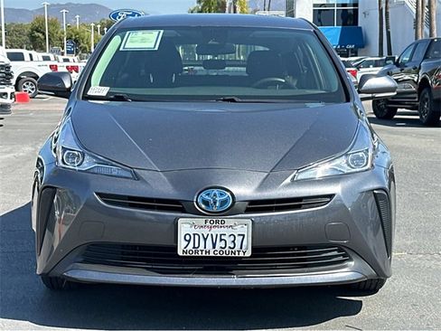 Used 2022 Toyota Prius L Eco image 2