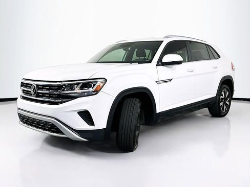 Used 2022 Volkswagen Atlas Cross Sport SE FWD image 2