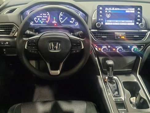 Used 2018 Honda Accord EX image 22
