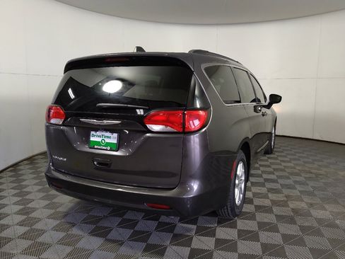 Used 2021 Chrysler Voyager Lxi FWD image 7