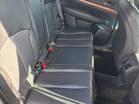 Used 2013 Subaru Outback 2.5i Limited image 23