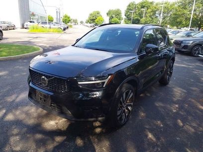 Used 2024 Volvo XC40 B5 Ultimate w/ Protection Package Premier