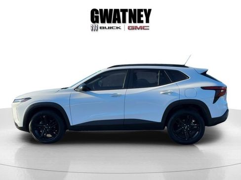 Used 2024 Chevrolet Trax ACTIV image 4