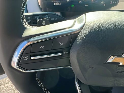 New 2026 Chevrolet Equinox EV LT image 20