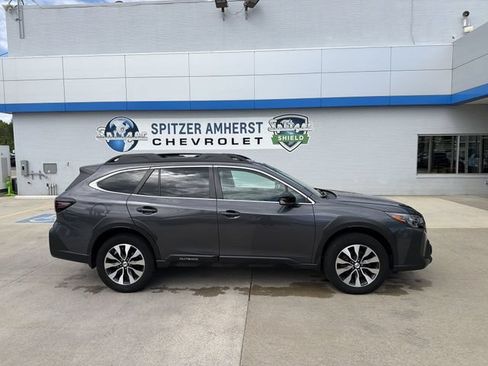 Used 2023 Subaru Outback Limited AWD/4WD image 11
