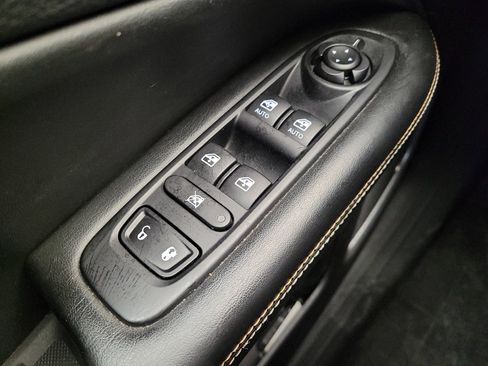 Used 2019 Jeep Compass Latitude w/ Popular Equipment Group AWD/4WD image 27