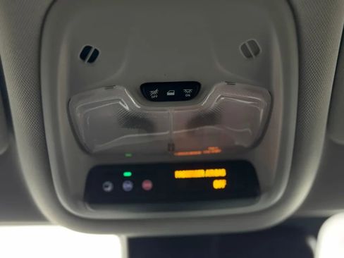 Used 2024 Chevrolet TrailBlazer LT w/ LT Cold Weather Package image 33