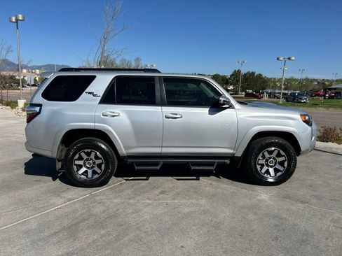 Used 2024 Toyota 4Runner TRD Off-Road Premium AWD/4WD image 8
