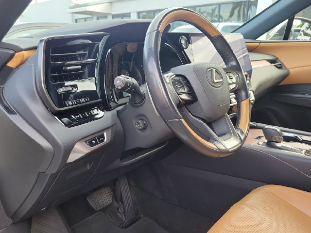 Used 2024 Lexus RX 350 Premium w/ Cold Area Package FWD image 8
