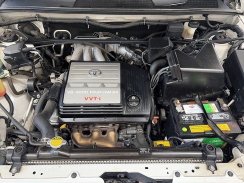 Used 2003 Toyota Highlander 4WD V6 image 11
