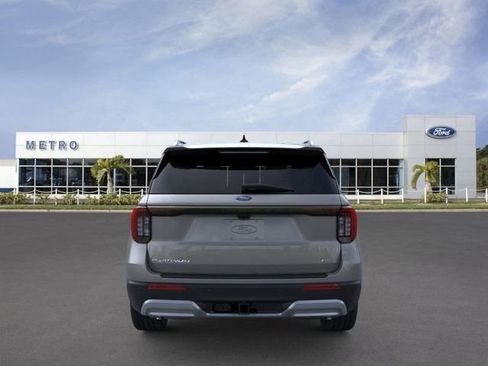New 2026 Ford Explorer Platinum image 5