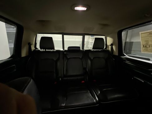 Used 2020 RAM 1500 Laramie AWD/4WD image 33