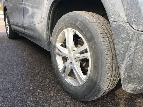 Used 2018 GMC Terrain SLE w/ Driver Convenience Package image 12