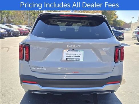 New 2026 Kia Sorento S w/ S Panoramic Sunroof Package FWD image 4