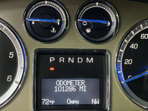 Used 2013 Cadillac Escalade Platinum AWD/4WD image 19