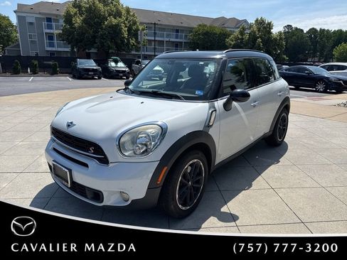 Used 2016 MINI Cooper Countryman S FWD image 3