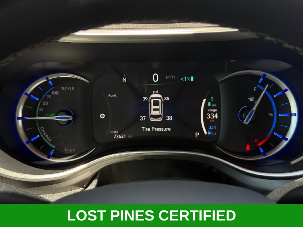 Used 2023 Chrysler Pacifica Touring-L FWD image 13