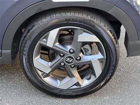Certified 2025 Hyundai Venue Limited image 12