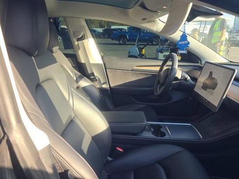 Used 2023 Tesla Model 3 Performance image 5