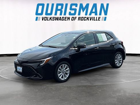 Used 2024 Toyota Corolla SE FWD image 2