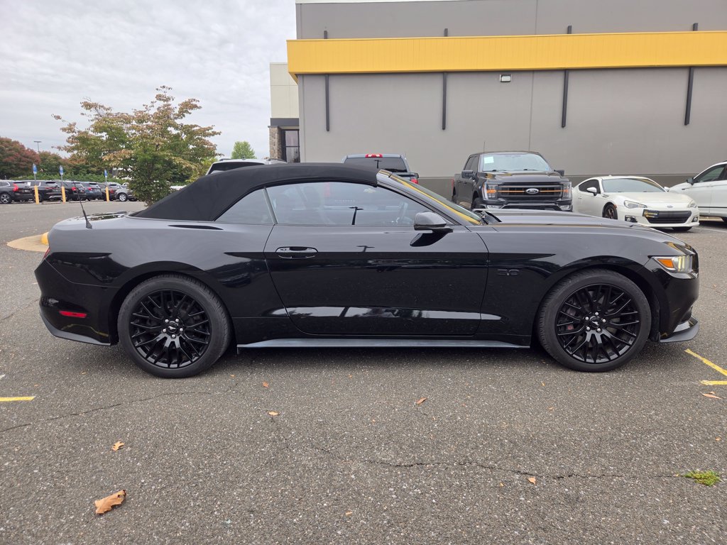Used 2017 Ford Mustang GT Premium w/ GT Performance Package RWD image 8