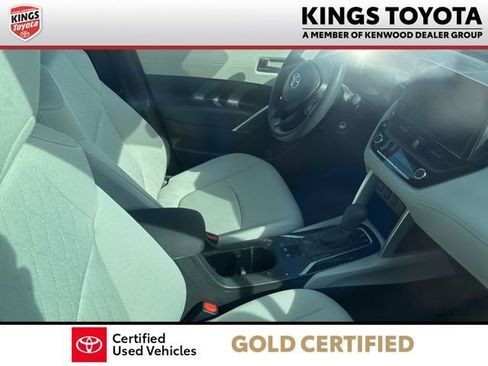 Used 2024 Toyota Corolla Cross L image 7