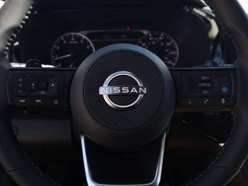 New 2025 Nissan Pathfinder SL image 25