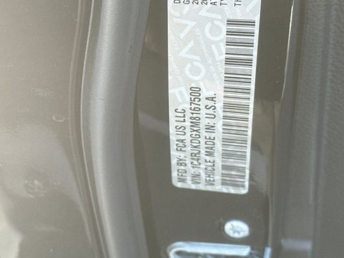 Used 2021 Jeep Grand Cherokee L Overland w/ Luxury Tech Group IV image 31