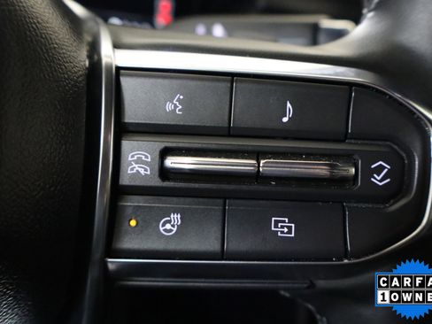 Used 2025 GMC Acadia Elevation image 28