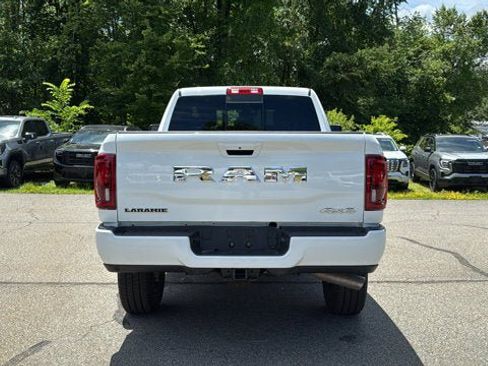 Used 2026 RAM 2500 Laramie AWD/4WD image 7