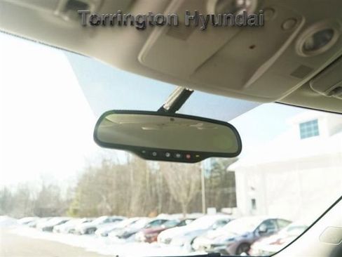 Used 2016 GMC Acadia SLE image 26