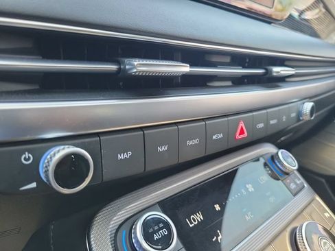 Used 2025 Hyundai Palisade Calligraphy FWD image 32