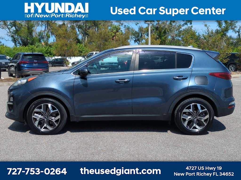 Used 2020 Kia Sportage EX FWD image 2