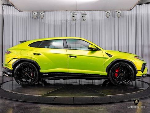 Used 2024 Lamborghini Urus Performante AWD/4WD image 18