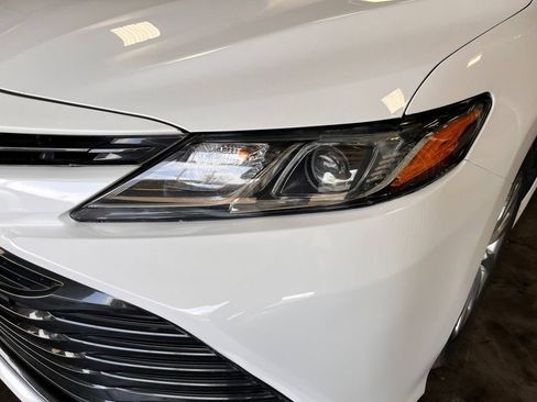 Used 2020 Toyota Camry LE FWD image 37
