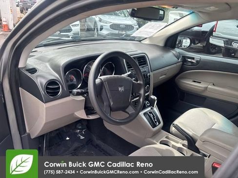 Used 2012 Dodge Caliber SXT FWD image 10