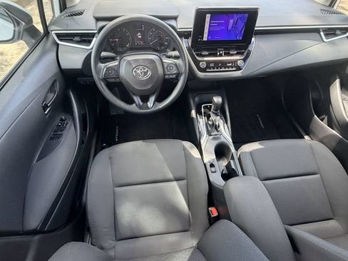Used 2025 Toyota Corolla LE FWD image 13